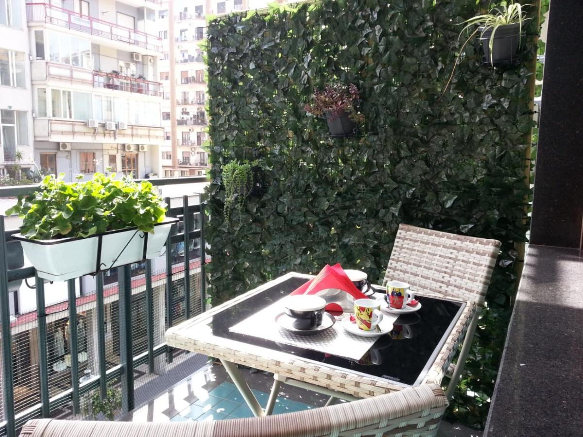 Couette-café Luxury Charlemagne *