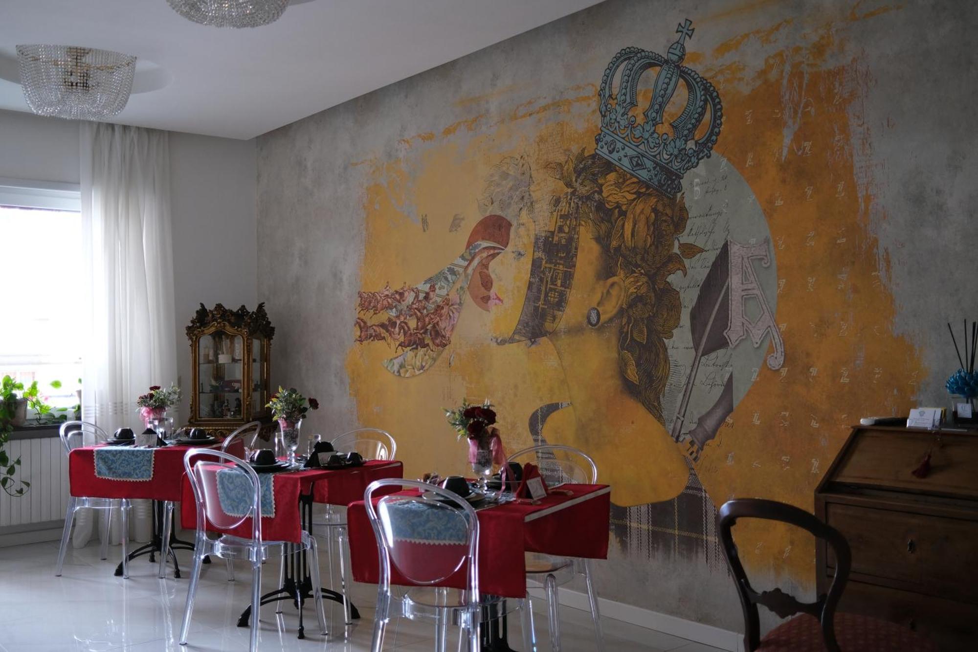 Luxury Charlemagne Couette-café *
